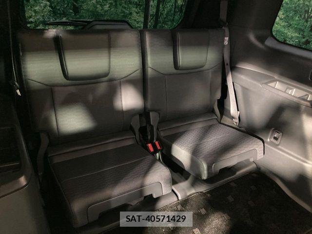 Toyota Land Cruiser 250 2025-09 7327810-9