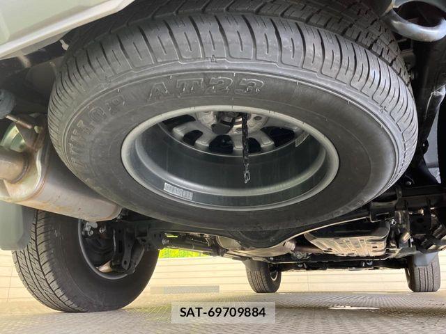 Toyota Land Cruiser 250 2024-10 7327817-19