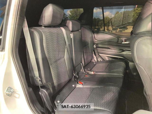 Toyota Land Cruiser 250 2024-08 7358334-8