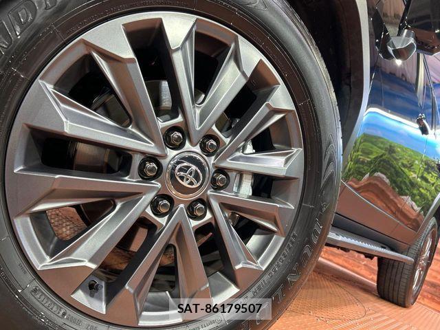 Toyota Land Cruiser 250 2024-11 7358330-13