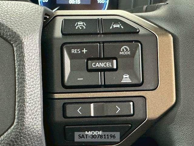Toyota Land Cruiser 250 2024-09 7358327-9