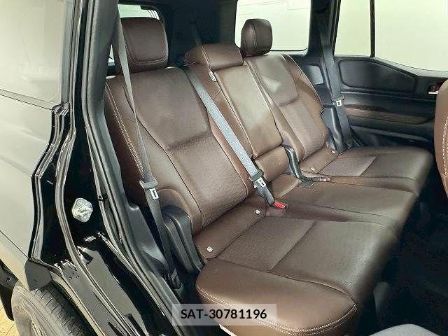 Toyota Land Cruiser 250 2024-09 7358327-5