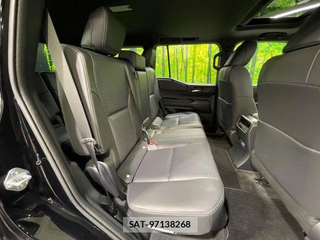Toyota Land Cruiser 250 2025-03 7358340-9