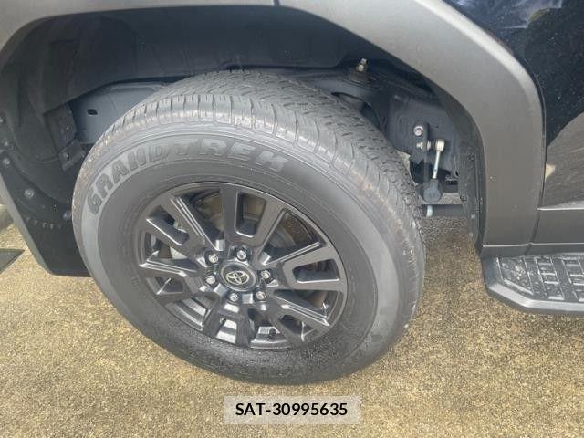 Toyota Land Cruiser 250 2024-10 7358337-3