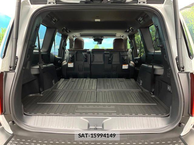 Toyota Land Cruiser 250 2025-02 7358326-9