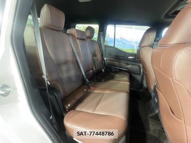 Toyota Land Cruiser 250 2024-08 7358322-9