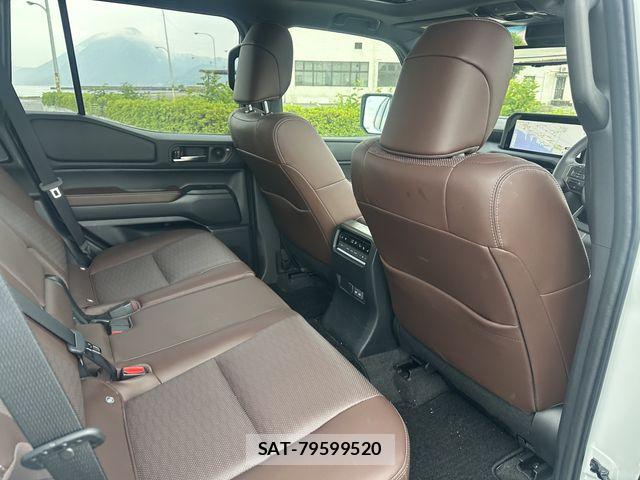 Toyota Land Cruiser 250 2024-11 7358331-18