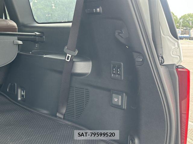 Toyota Land Cruiser 250 2024-11 7358331-19