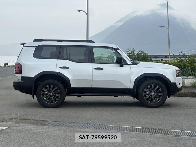 Toyota Land Cruiser 250 2024-11 7358331-28
