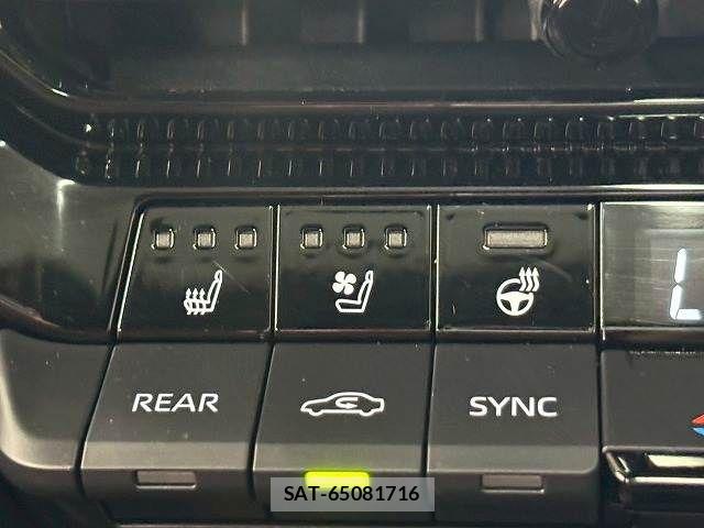 Toyota Land Cruiser 250 2024-10 7358324-9