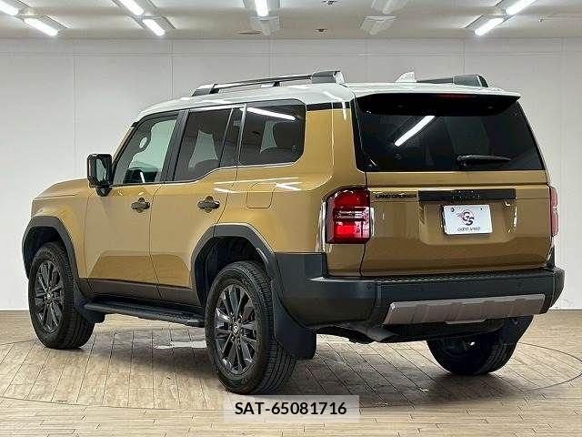 Toyota Land Cruiser 250 2024-10 7358324-16