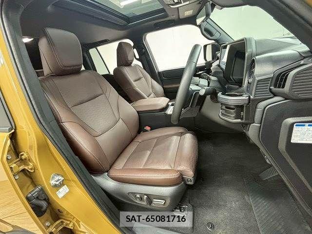Toyota Land Cruiser 250 2024-10 7358324-4
