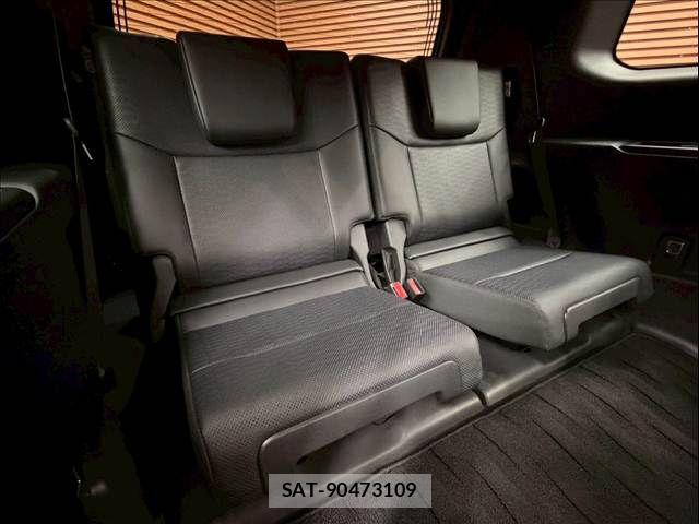 Toyota Land Cruiser 250 2025-02 7358338-9