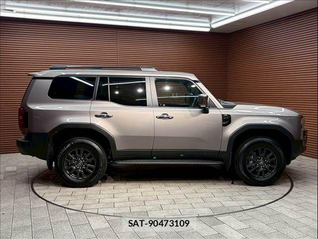 Toyota Land Cruiser 250 2025-02 7358338-17