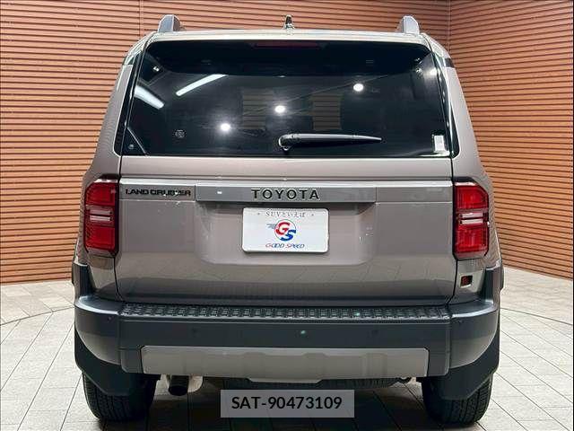 Toyota Land Cruiser 250 2025-02 7358338-18
