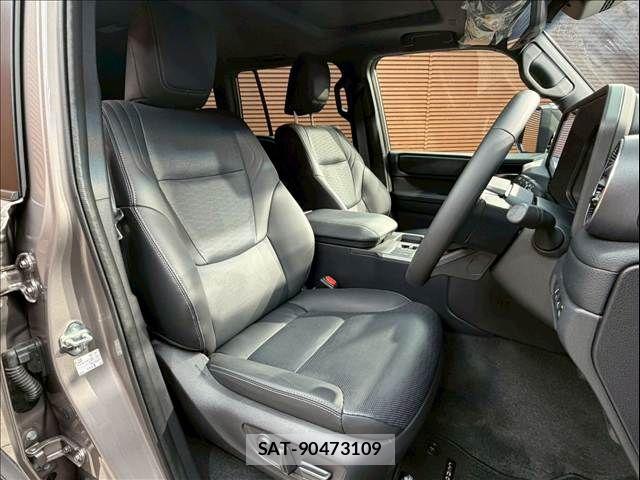 Toyota Land Cruiser 250 2025-02 7358338-7