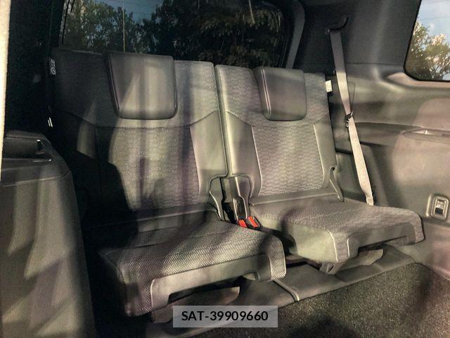 Toyota Land Cruiser 250 2025-02 7392555-9