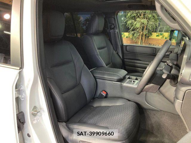 Toyota Land Cruiser 250 2025-02 7392555-7