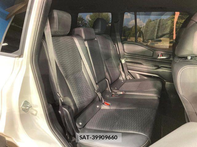 Toyota Land Cruiser 250 2025-02 7392555-8