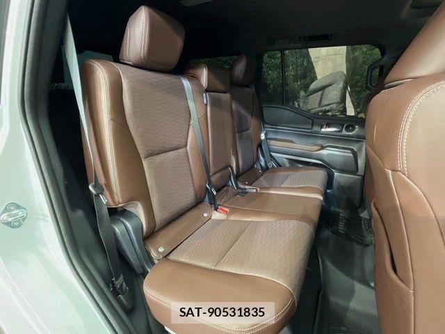 Toyota Land Cruiser 250 2024-09 7455213-10