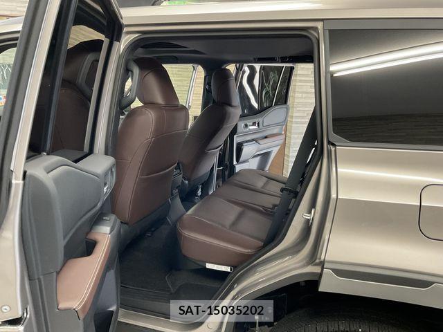 Toyota Land Cruiser 250 2025-02 7455212-13