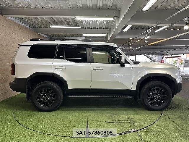 Toyota Land Cruiser 250 2024-07 7501147-17