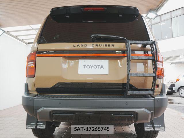 Toyota Land Cruiser 250 2024-06 7501127-10