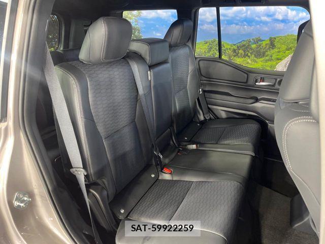 Toyota Land Cruiser 250 2025-10 7501126-8