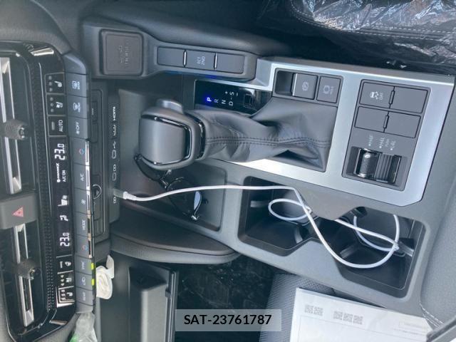 Toyota Land Cruiser 250 2026-05 7501131-24