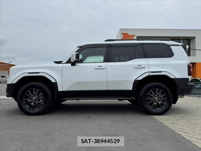 Toyota Land Cruiser 250 2025-05 7501146-10