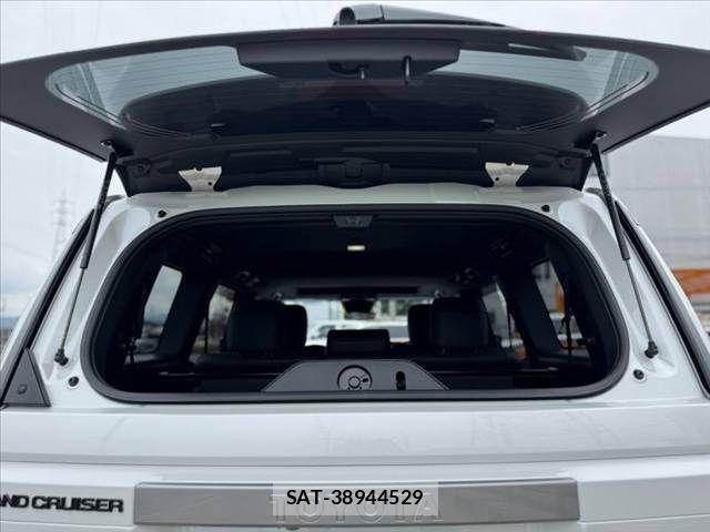 Toyota Land Cruiser 250 2025-05 7501146-20