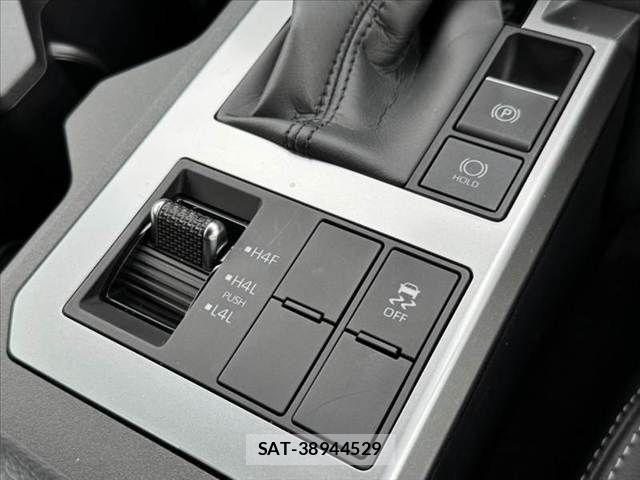 Toyota Land Cruiser 250 2025-05 7501146-24