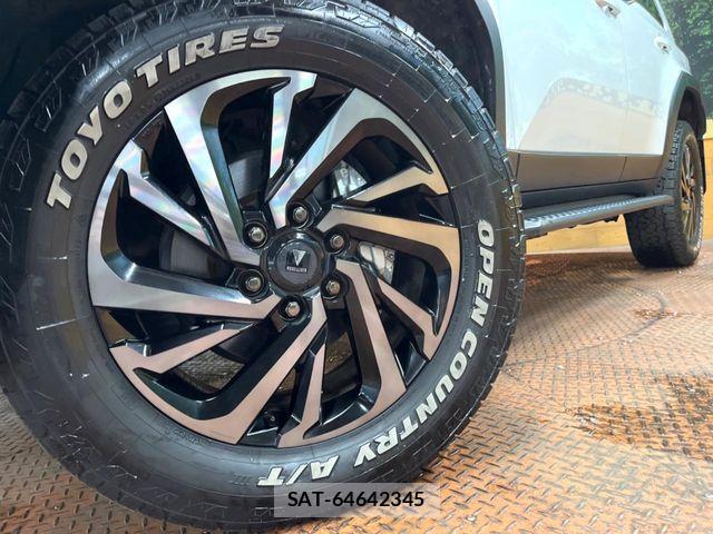 Toyota Land Cruiser 250 2024-11 7501134-12
