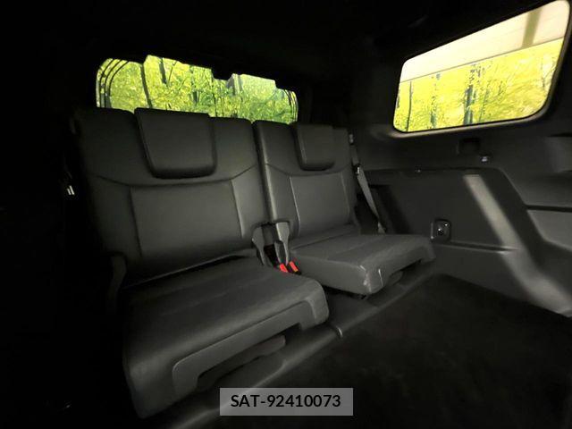 Toyota Land Cruiser 250 2025-02 7508938-9