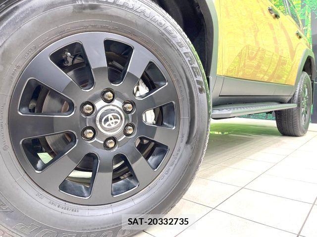 Toyota Land Cruiser 250 2024-06 7562301-14