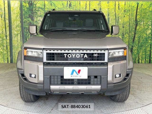 Toyota Land Cruiser 250 2024-10 7562305-14