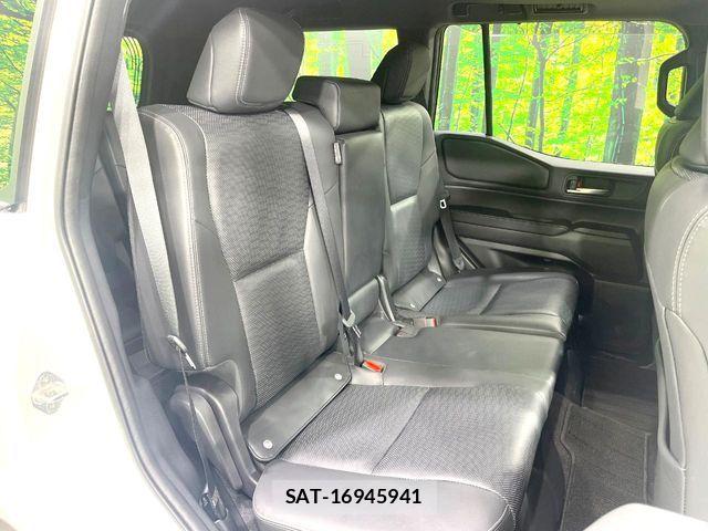 Toyota Land Cruiser 250 2025-01 7562302-10