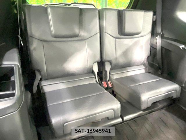 Toyota Land Cruiser 250 2025-01 7562302-11
