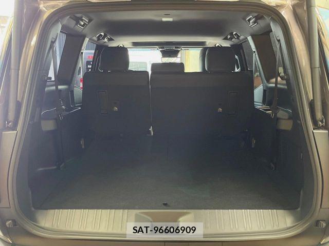 Toyota Land Cruiser 250 2025-04 7562303-9
