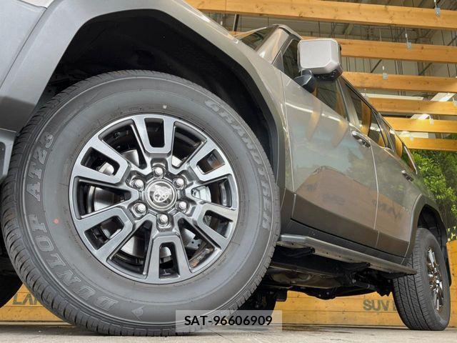 Toyota Land Cruiser 250 2025-04 7562303-12