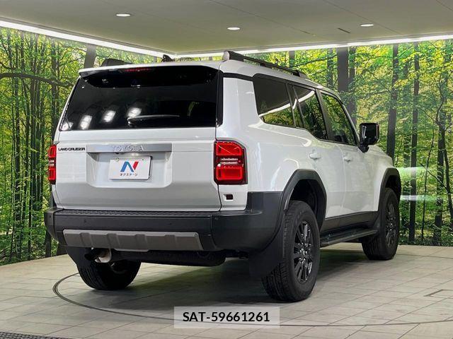 Toyota Land Cruiser 250 2024-12 7617434-16
