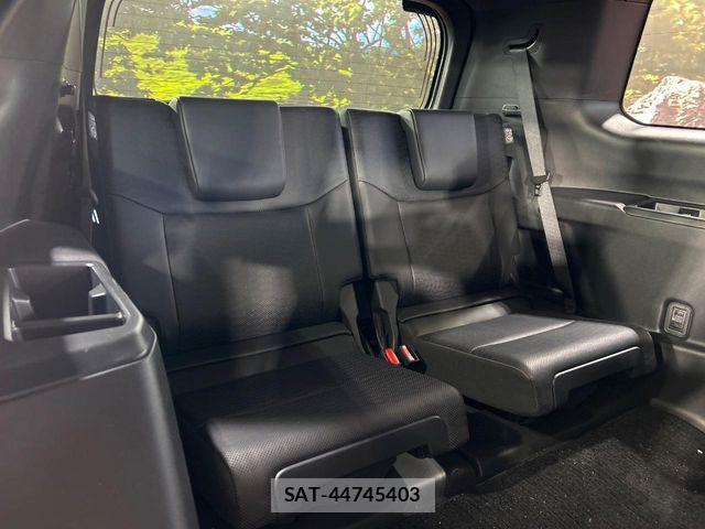 Toyota Land Cruiser 250 2024-10 7617416-9