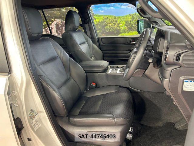 Toyota Land Cruiser 250 2024-10 7617416-7