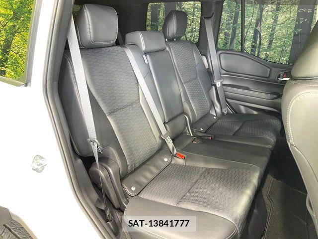 Toyota Land Cruiser 250 2024-08 7617428-8