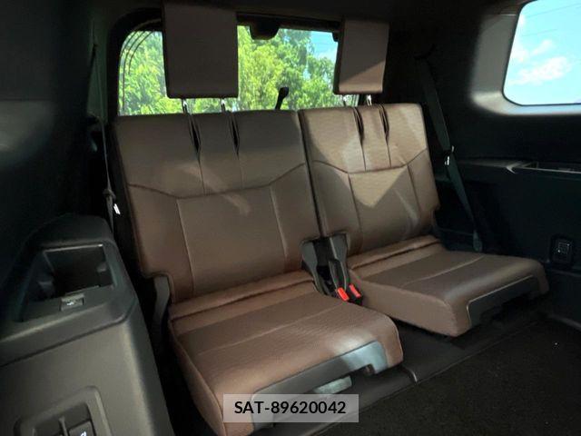 Toyota Land Cruiser 250 2025-10 7617418-9