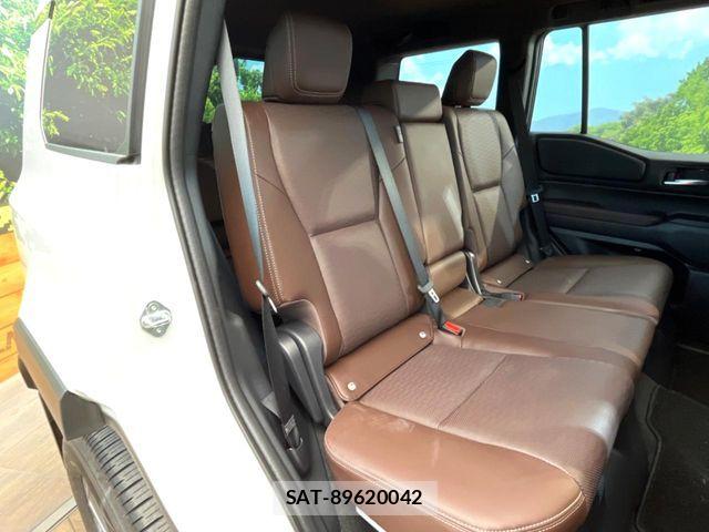 Toyota Land Cruiser 250 2025-10 7617418-8