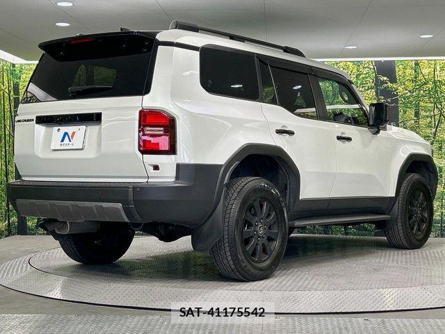 Toyota Land Cruiser 250 2024-08 7617425-17