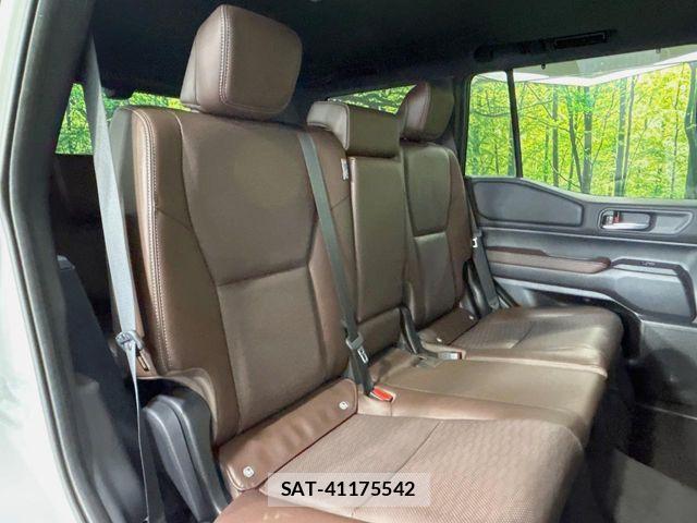 Toyota Land Cruiser 250 2024-08 7617425-8