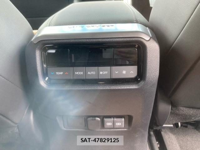 Toyota Land Cruiser 250 2024-12 7617435-15