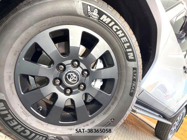 Toyota Land Cruiser 250 2024-06 7617417-13